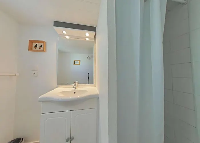 Ep000-04p 4 Pièces - 5 - Couchages * L'Epine (Vendee)