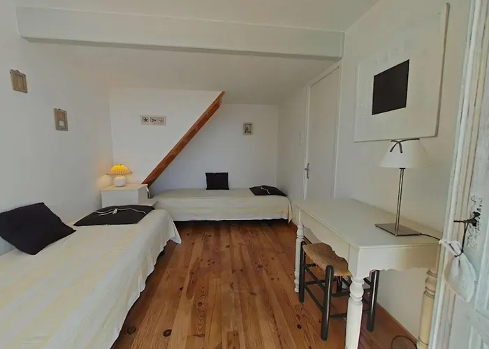 Ep000-04p 4 Pièces - 5 - Couchages